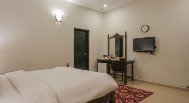 Люкс Hotel One Bahawalpur