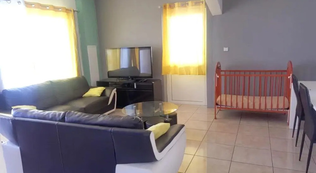 House With 3 Bedrooms in Sainte Anne, With Wonderful Mountain View and Furnished Terrace Near the Beach, Book Hotel Hotels in Saint-Paul with Parking, Parking