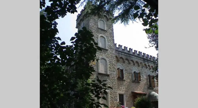 Апартаменты CASA LA TORRE un castello alle porte di Firenze
