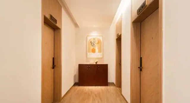 Jinchengjiang Guiyi Homestay Hotel (Hechi Vocational Education Center School)