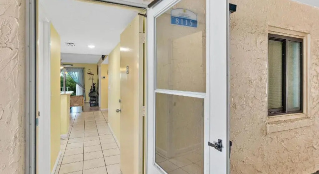 Unit 8115 - Ocean & Racquet Club, Rezerwuj Apartament Hotele w Saint Augustine Area z parkingiem, Parking