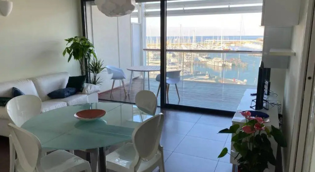 Апартаменты Appartamento con terrazza vista Darsena di Rimini