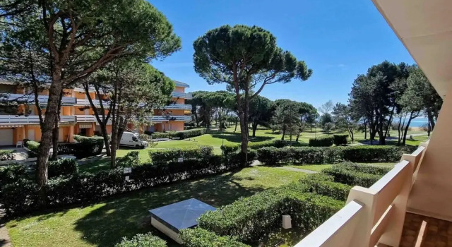 Апартаменты Lovely and Serene Flat Near Pluto Beach