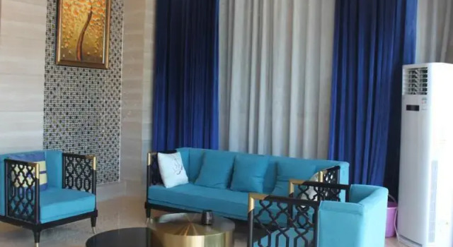 Shell Hainan Ledong County Huangliu Town Bus Station Hotel, Book Hotel Hotels in Ledong with Parking, Parking