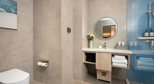 Семейный тент Kyriad Hotel