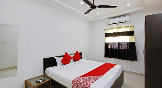 OYO 30151 Golden Hive, Rezerwuj Hotel Hyderabad 