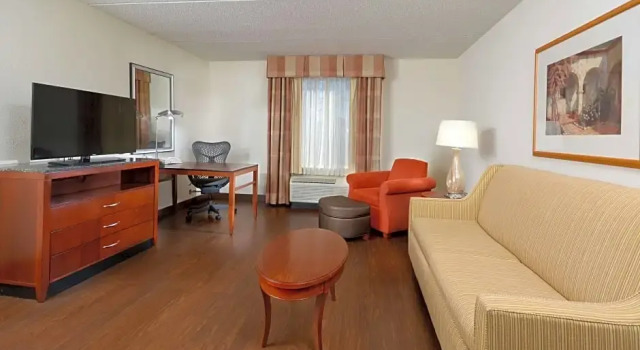 Люкс c 1 комнатой Hilton Garden Inn Greensboro