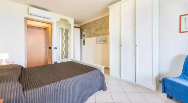 Residence Il Fiore Del Garda, Забронировать Отель Отели Valtenesi del Garda с парковкой, Парковка