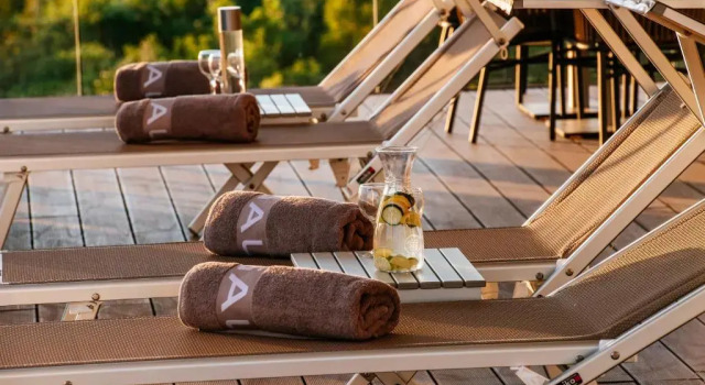 Апартаменты Dedaj Resort - Villa Delux with Sea View Pool