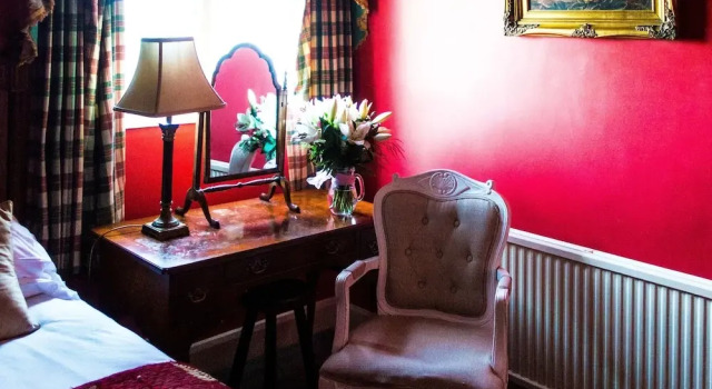 The Old Black Lion