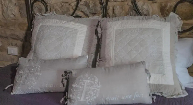 Borgo di Vezzano, Book Bed and Breakfast Hotels in Calenzano with Parking, Parking