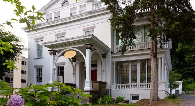 Argos Inn - Ithacas Boutique Hotel, Book Hotel Ithaca Cayuga Lake Wine Trail