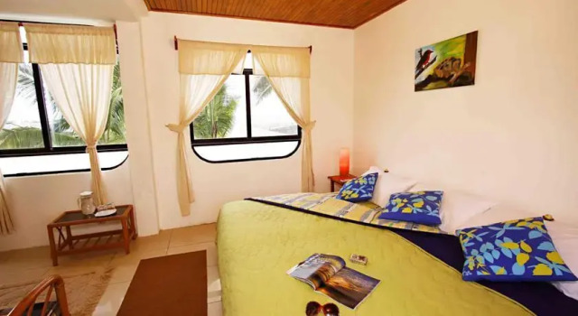 El Hotel Casa Isabela, Boek Hotel Puerto Villamil 