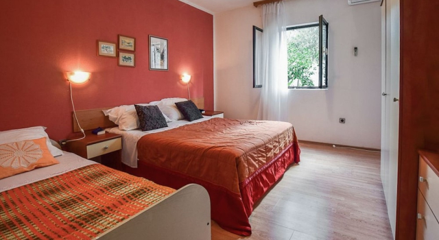 Apartments Derado, Varaa Huoneisto Hotellit Split-Dalmatia pysäköinnillä, Pysäköinti