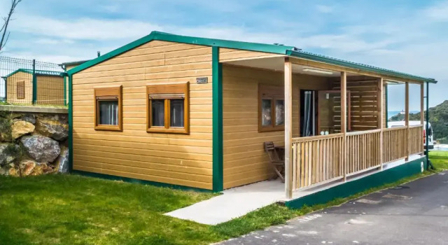 Camping & Bungalows Zumaia, Rezerwuj Pole kempingowe Hotele w Baskonia z parkingiem, Parking