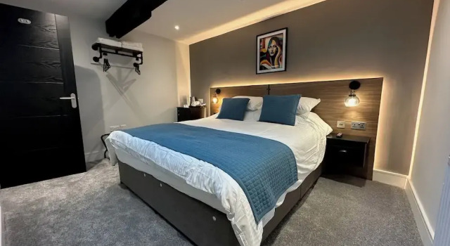 Люкс The Abbots Boutique Hotel