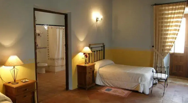 Palacio de los Serrano, Prenota Hotel Sotillo de la Ribera 