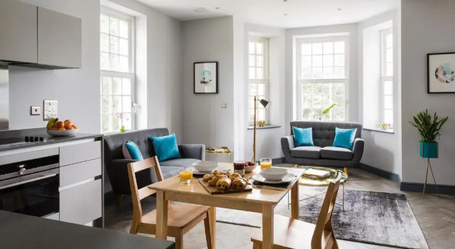 Апартаменты Farnborough Boutique Apartments By Flying Butler