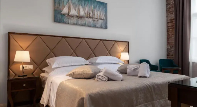 Luxury rooms Tilia, Забронировать Отель Отели Загреба 4 звезды, рядом с Zagreb Stone Gate, 4*