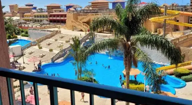 شاليه للايجار ببورتو مارينا غرفتين مكيفين و٢ حمام وريسبشن للتواصل ٠١٠٦٦٥٢٥٢٠٠, Varaa Huoneisto El Alamein 