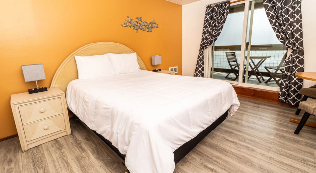Standard Doppel Zimmer mit Balkon und mit Blick auf die Bucht Terimore Bayfront Inn