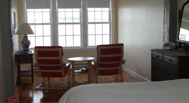 The Inn on the Wharf, Buchen Sie Hotel Lubec Maine