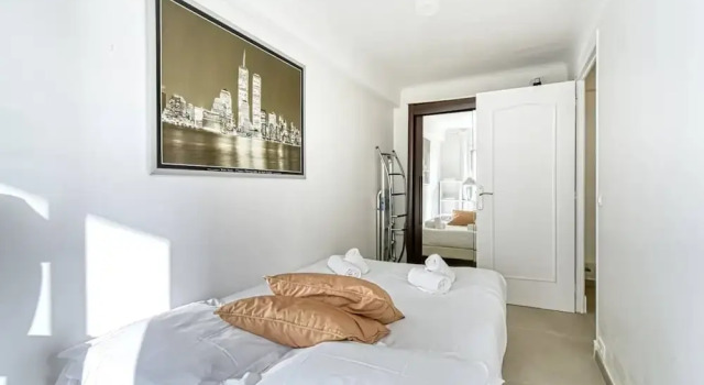 Sunny Apartment With Magnificent View of Plage du Midi Beach, Prenota Appartamento Appartamenti a Midi Beach, Appartamento