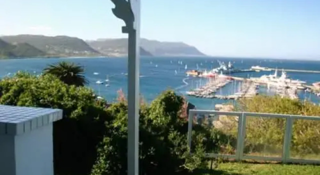 Sea The View Self Catering