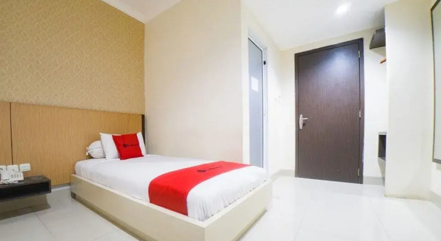 RedDoorz @ Boulevard Panakkukang Mas, Prenota Hotel Makassar 