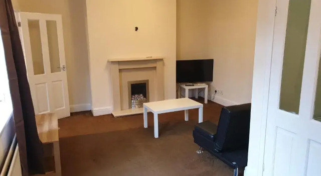 South Shield's Hidden Gem Emerald Apartment sleeps 6 Guests, Varaa Huoneisto Asunnot kohteessa Merseyside, Huoneisto