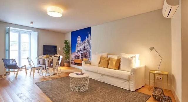 Modern Apartment Bica dos Olhos, Забронировать Апартаменты/квартира Мизерикорди Лиссабон, рядом с Money Museum