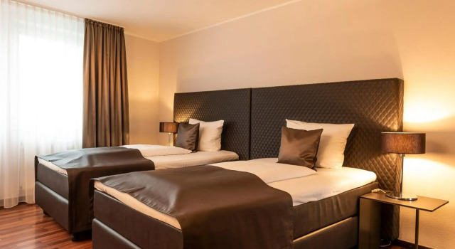 Mauritius Hotel & Therme, Book Hotel Altstadt-Süd Cologne