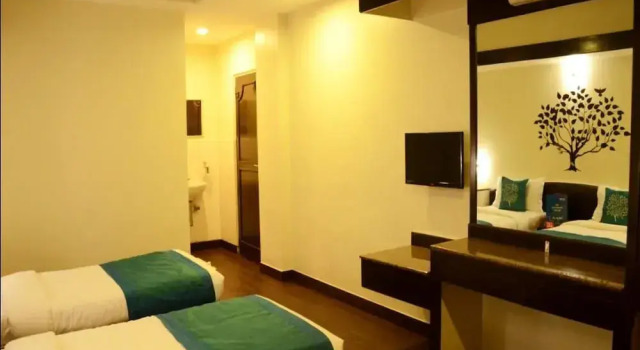 OYO 2161 Hotel Ashray, Забронировать Отель Отели штата Махараштры 3 звезды, 3*