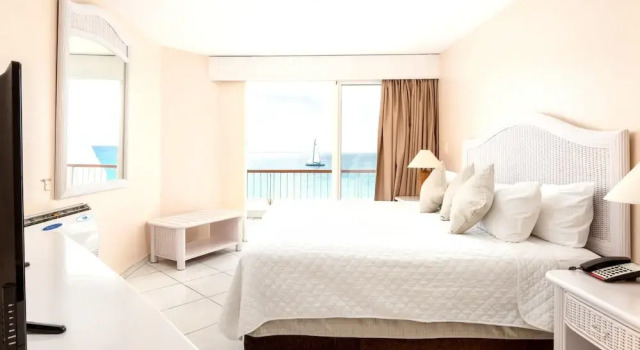 Apartment With 2 Bedrooms in Lowlands, With Wonderful sea View, Indoor Pool, Furnished Balcony, Buchen Sie Ferienwohnung Lowlands St. Maarten