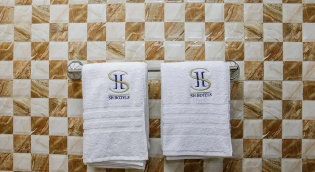 Sh Hotel, Забронировать Отель Отели Рас-Аль-Хайма 3 звезды, 3*