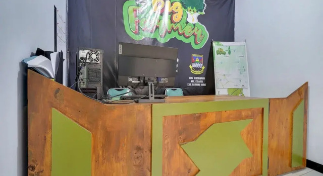 OYO Homes 91156 Eco Tourism Big Farmer Desa Kertawangi Syariah, Book Hotel Billige hoteller i Parompong