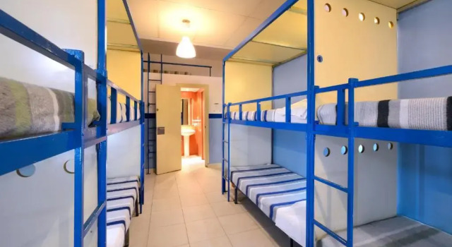 Кровать в общем номере (женский номер) Sea Hostel Barcelona