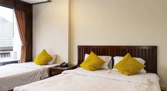 Deluxe suite Days Inn Franklin