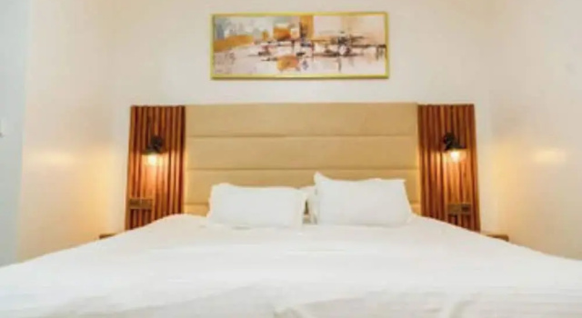 Tranquil Point Residence
