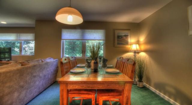 Killington Center Suite:  Perfect for families!  Sleeps 10 in 3BR/2BA renovated condo