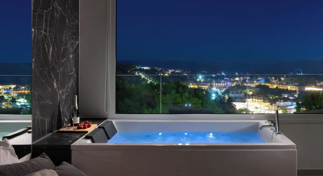 Suite con balcón y con vista al mar Pefkos View Apartments