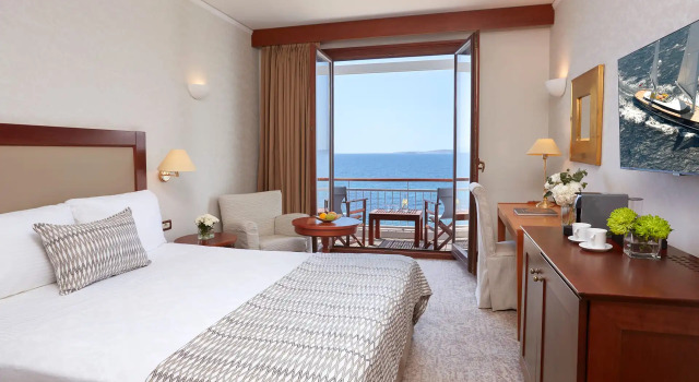 Номер Luxury с видом на море Grand Resort Lagonissi