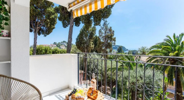 Апартаменты L'ANGE GARDIEN II AP4284 By Riviera Holiday Homes