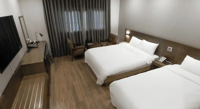 Двухместный номер Standard The 7 Business Hotel