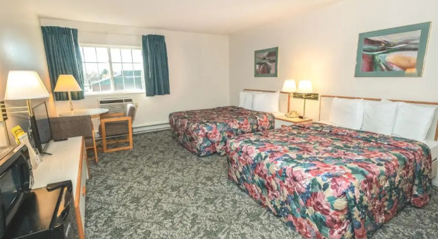 Номер Deluxe Mountain Host Motor Inn
