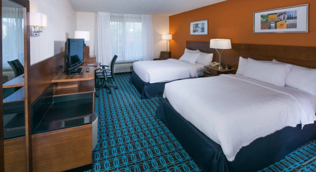 Четырёхместный номер Standard Fairfield Inn & Suites by Marriott Dover