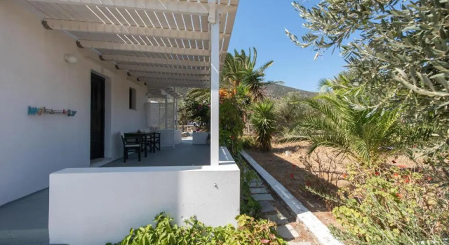 Студия с видом на сад Elisso Villas