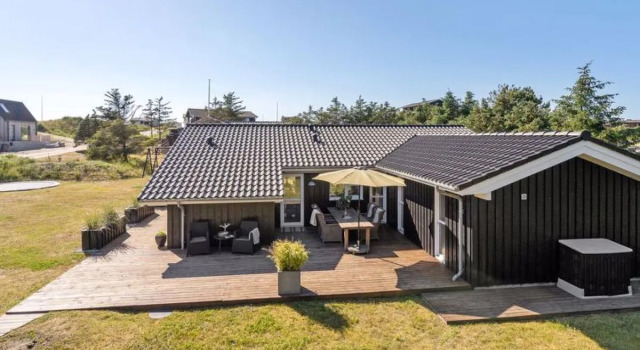 "Gun" - 450m from the sea in NW Jutland