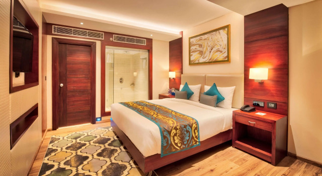 Двухместный люкс Golden Tulip Essential Jaipur