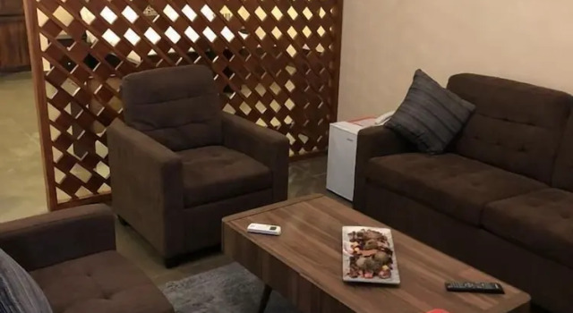 Номер Deluxe Four Season GUESTHOUSE